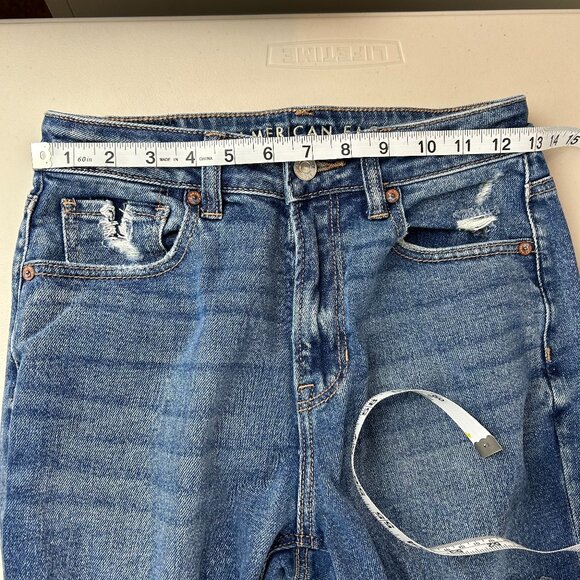 American Eagle Mom Stretch Mom Straight Women's Jean with Distressing Size: 2R - Picture 10 of 16